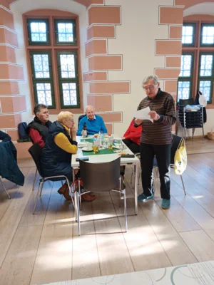 Manfred hat eine Story  (Bild vergr&ouml;&szlig;ern)