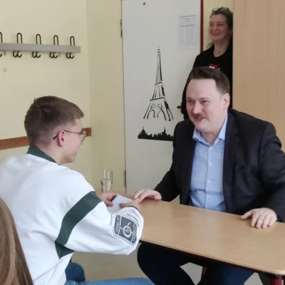 Foto des Albums: Politik zum Anfassen: Speed-Dating mit Politikerinnen und Politikern an der Regelschule „Anna Sophia“ (28.​01.​2026)