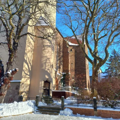 Foto des Albums: Kirche, Pfarrhäuser & Pfarrhof im Winter