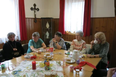 Foto des Albums: Karneval im Frauenkreis Oelze