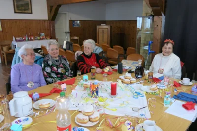 Foto des Albums: Karneval im Frauenkreis Oelze