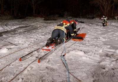 Gruppenf&uuml;hrer Christopher Orth von Dach schaut genau hin 