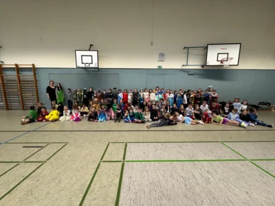 Foto des Albums: Fasching der 1. und 2. Klassen