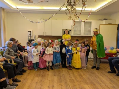 Foto des Albums: Besuch in Tagespflege zu Karneval