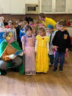 Foto des Albums: Besuch in Tagespflege zu Karneval