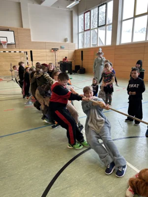 Foto des Albums: Schulfasching der Grundschule an den Finkenbergen Hirschfeld