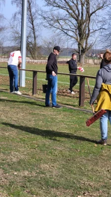 Foto des Albums: Arbeitseinsatz auf dem Sportplatz  07.03.02026