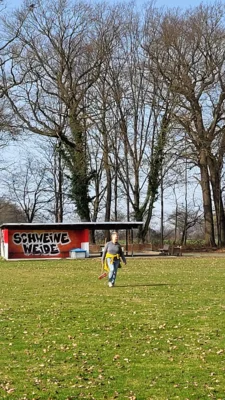 Foto des Albums: Arbeitseinsatz auf dem Sportplatz am 07.03.02026