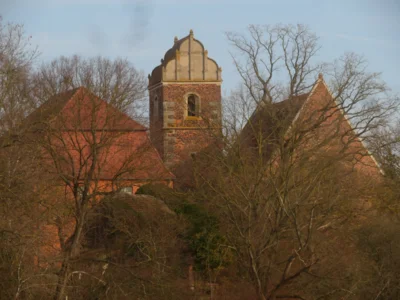 Kl&ouml;dener Altes Pfarrhaus & Kirche 