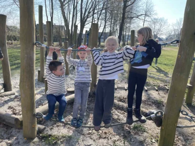 Foto des Albums: Schulbesuch & Holafee