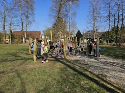 Foto des Albums: Schulbesuch & Holafee