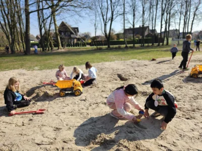 Foto des Albums: Schulbesuch & Holafee