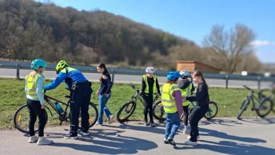 Foto des Albums: Auf dem Weg zum Fahrradführerschein