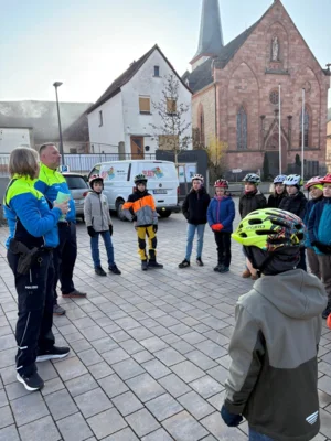Foto des Albums: Auf dem Weg zum Fahrradführerschein
