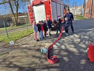 Foto des Albums: Wandertag zur Feuerwehr