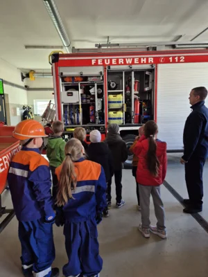 Foto des Albums: Wandertag zur Feuerwehr