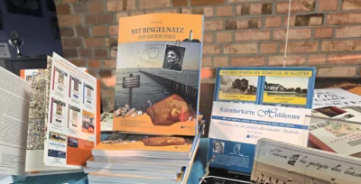 21.1.25 B&uuml;cherpr&auml;sentation 