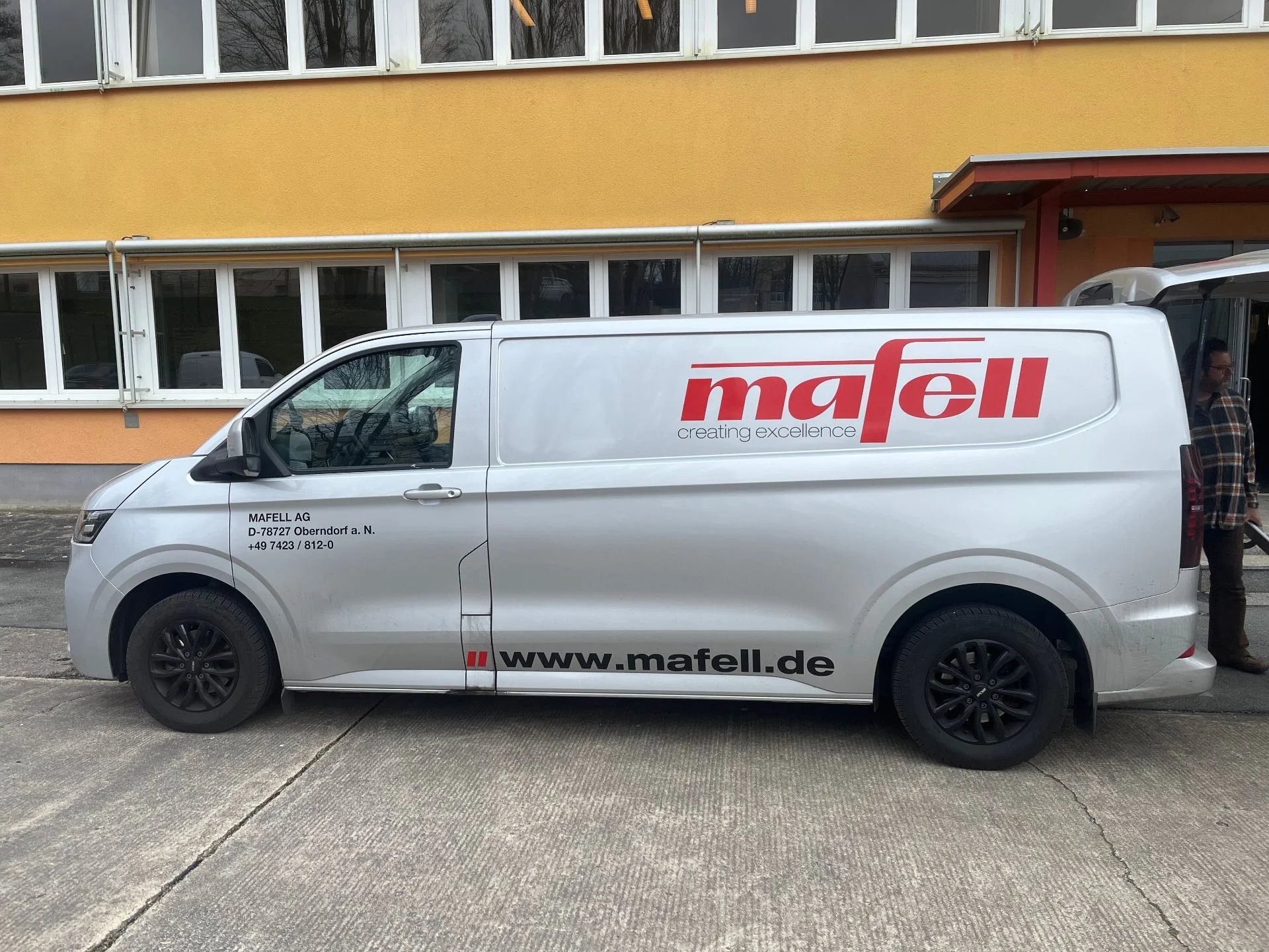 Bild: Firmentransporter mit Werbung der Fa. Mafell
