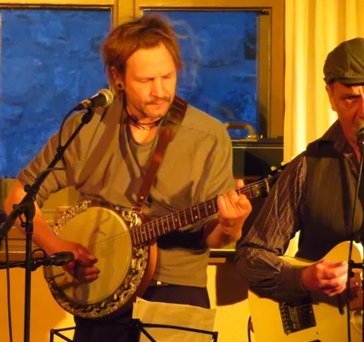 Foto des Albums: WETTERMANN - Axel Rapp & Band feiert Lyrik in Noten und Grooves, bis am Ende das Publikum tanzt