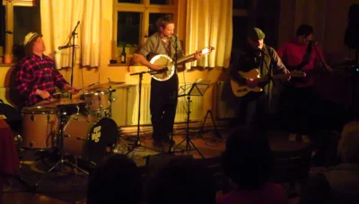 Foto des Albums: WETTERMANN - Axel Rapp & Band feiert Lyrik in Noten und Grooves, bis am Ende das Publikum tanzt