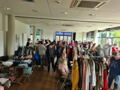 Foto des Albums: Second-Hand-Markt für Frauen - erstmals auch im Gewölbe Ausstellerinnen