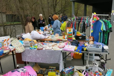 Foto des Albums: Flohmarkt am Cafe 13