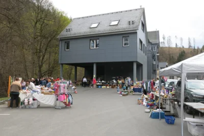 Foto des Albums: Flohmarkt am Cafe 13