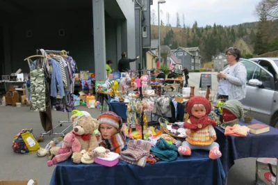 Foto des Albums: Flohmarkt am Cafe 13