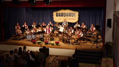 Foto des Albums: Brauhaus Musikanten meets Die Schlanzer
