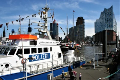 Foto des Albums: 830.Hafengeburtstsg Hamburg