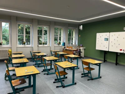 Klassenraum  (Bild vergr&ouml;&szlig;ern)