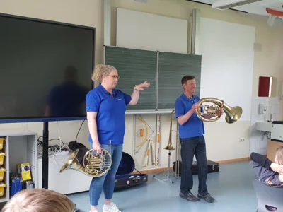 Foto des Albums: Besuch des Musikvereins Wollbach im Schulhaus Hollstadt