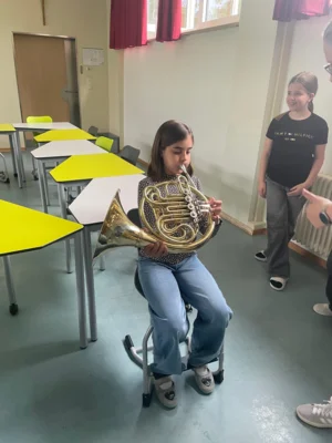 Foto des Albums: Besuch des Musikvereins Wollbach im Schulhaus Hollstadt