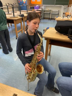 Foto des Albums: Besuch des Musikvereins Wollbach im Schulhaus Hollstadt
