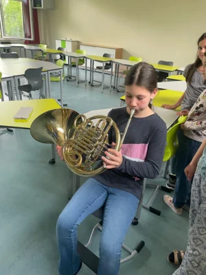 Foto des Albums: Besuch des Musikvereins Wollbach im Schulhaus Hollstadt