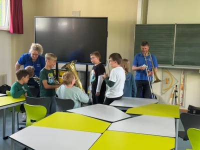 Foto des Albums: Besuch des Musikvereins Wollbach im Schulhaus Hollstadt
