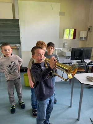Foto des Albums: Besuch des Musikvereins Wollbach im Schulhaus Hollstadt
