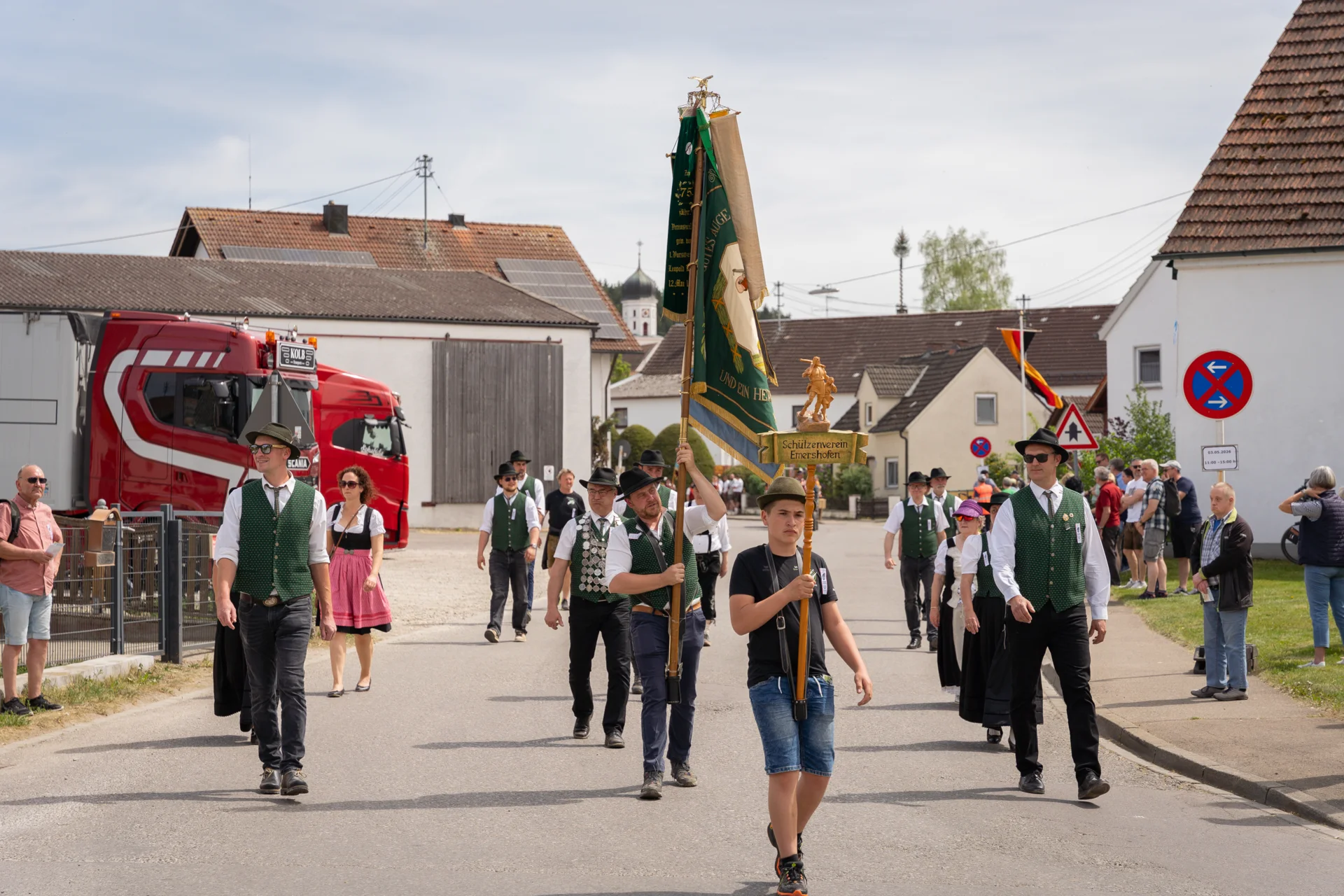 Bild: Festumzug Gannertshofen