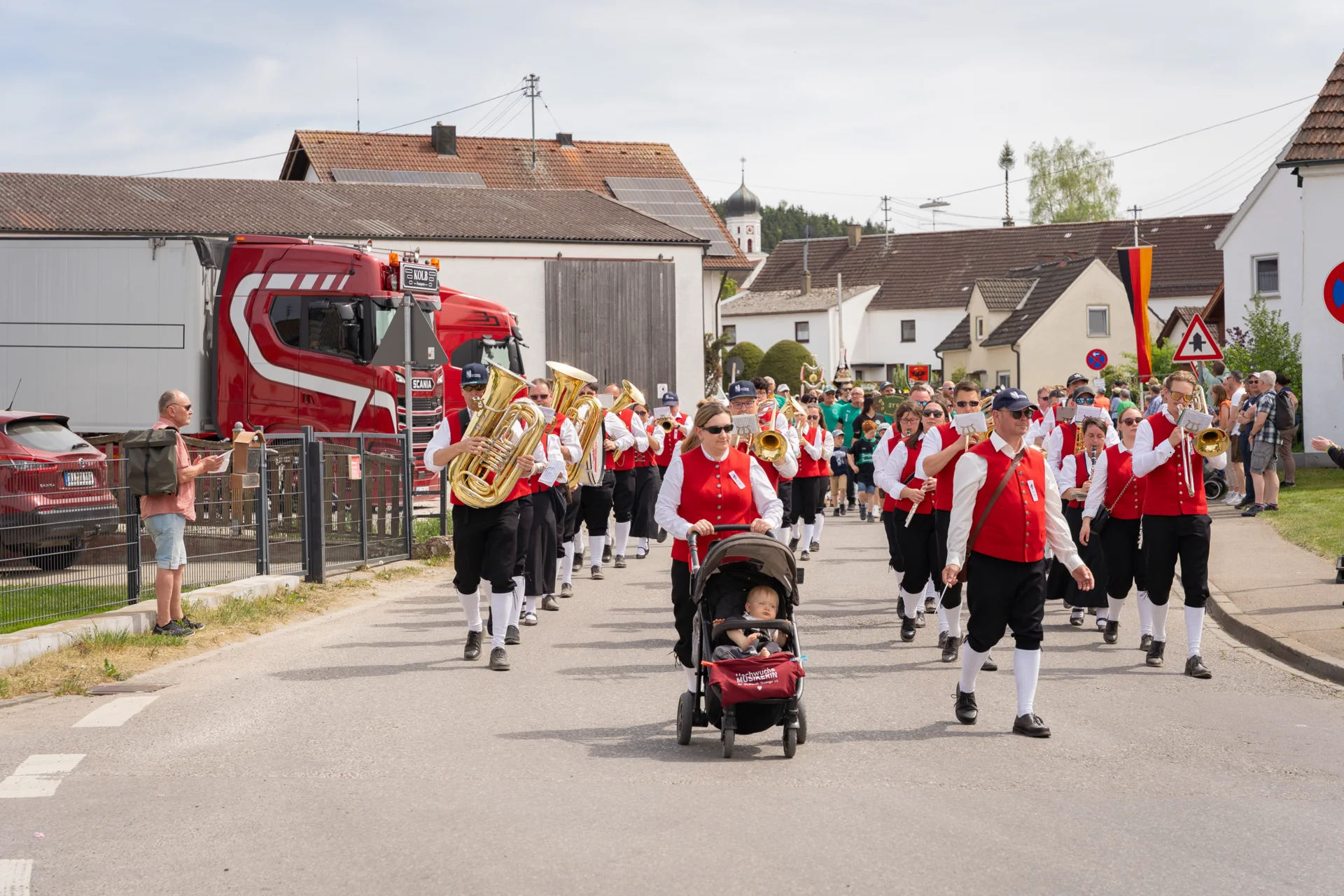 Bild: Festumzug Gannertshofen