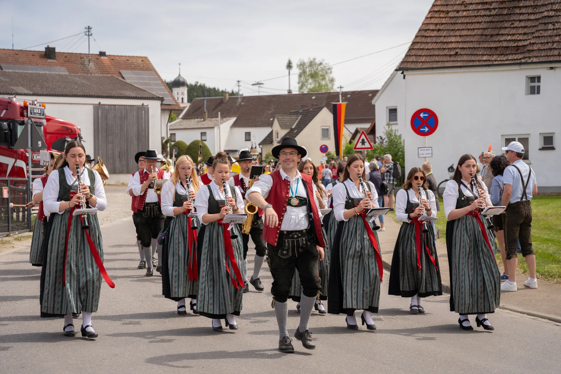 Bild: Festumzug Gannertshofen