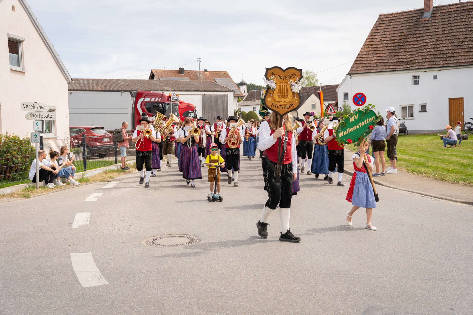 Bild: Festumzug Gannertshofen