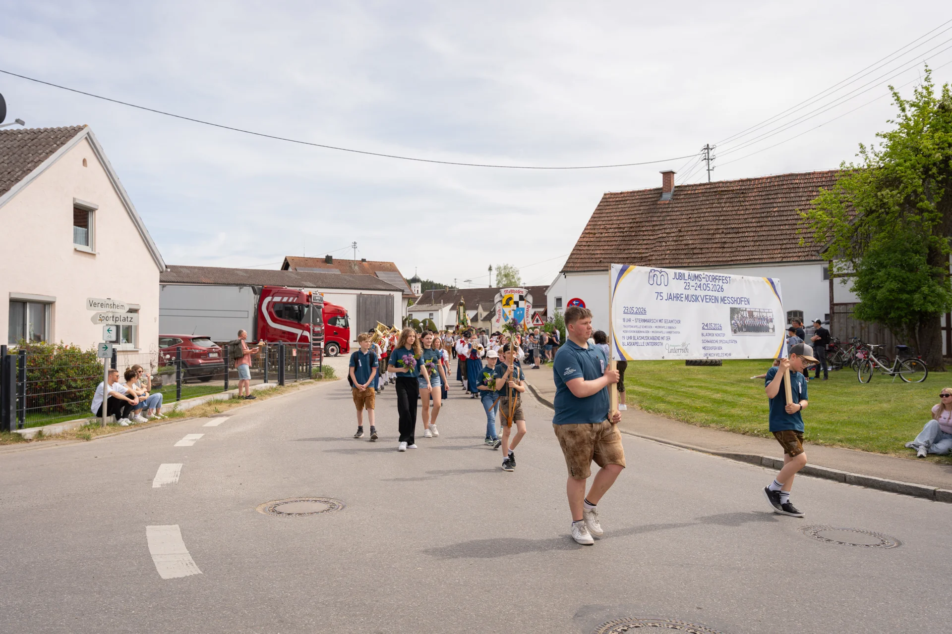 Bild: Festumzug Gannertshofen