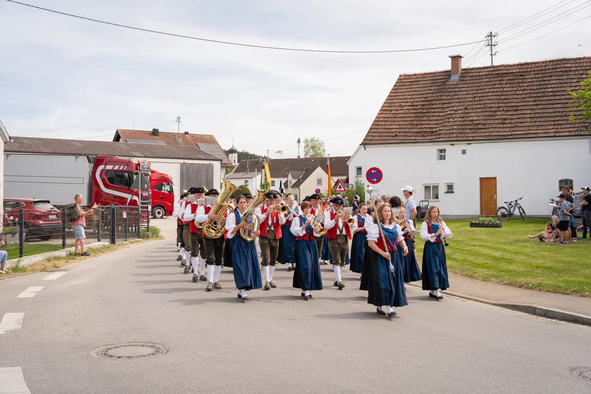 Bild: Festumzug Gannertshofen