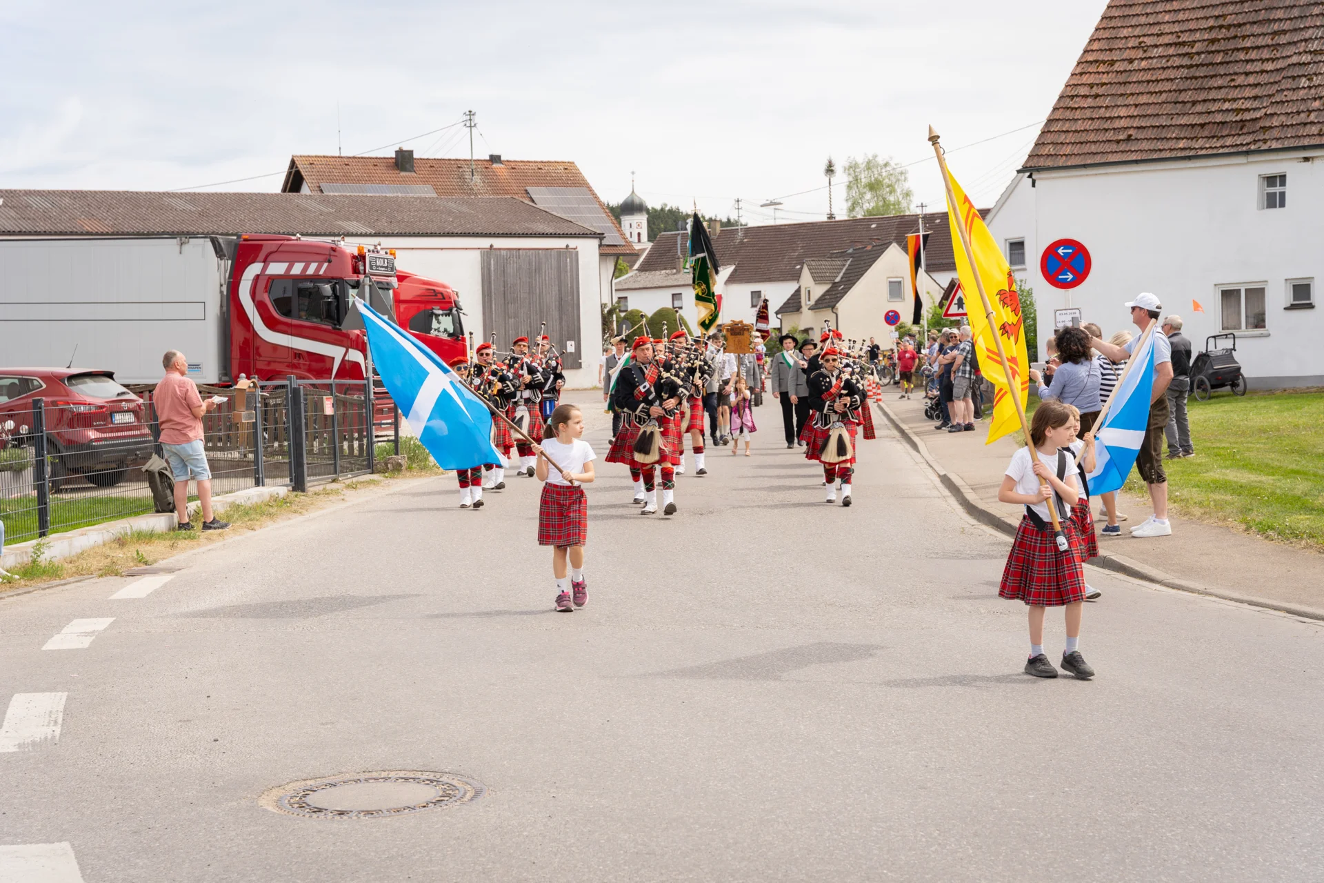Bild: Festumzug Gannertshofen