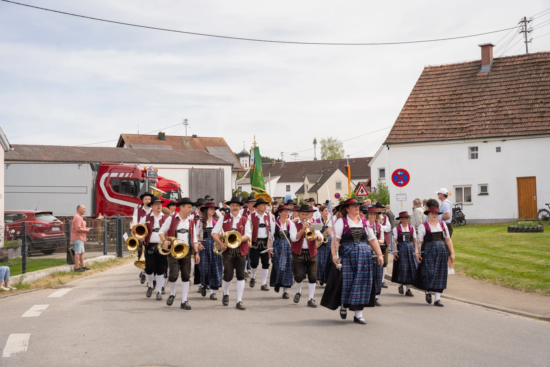 Bild: Festumzug Gannertshofen
