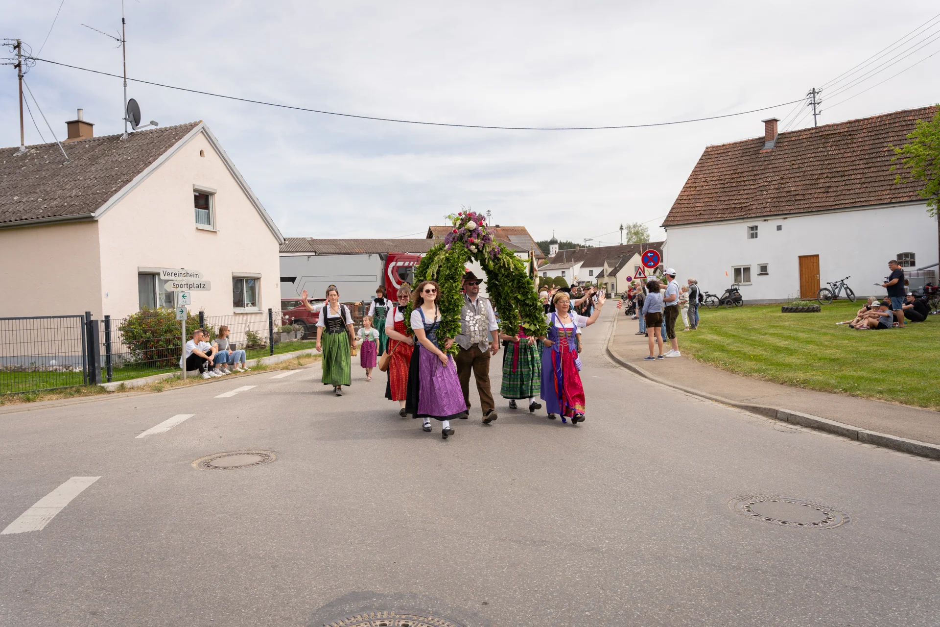 Bild: Festumzug Gannertshofen