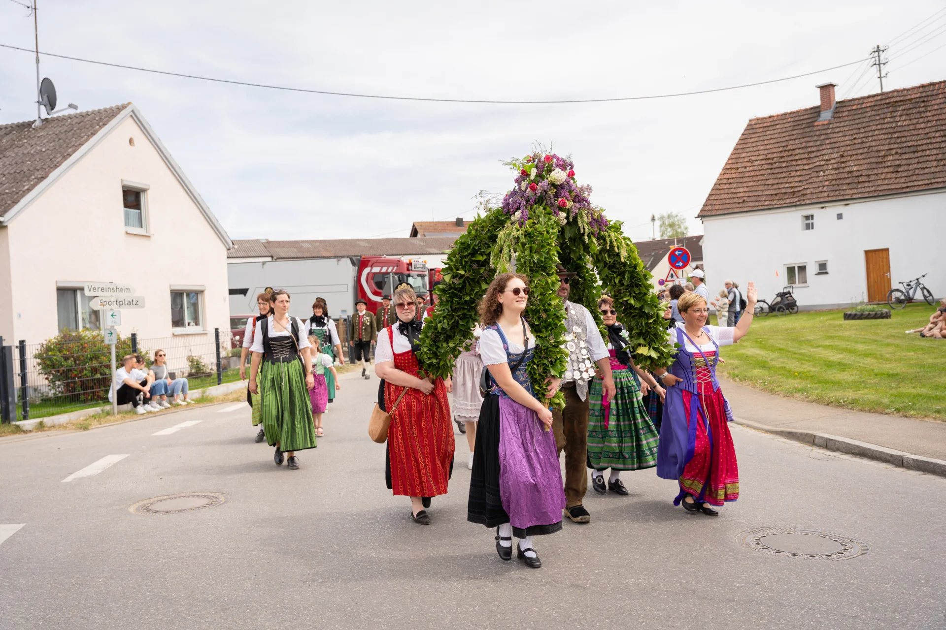 Bild: Festumzug Gannertshofen