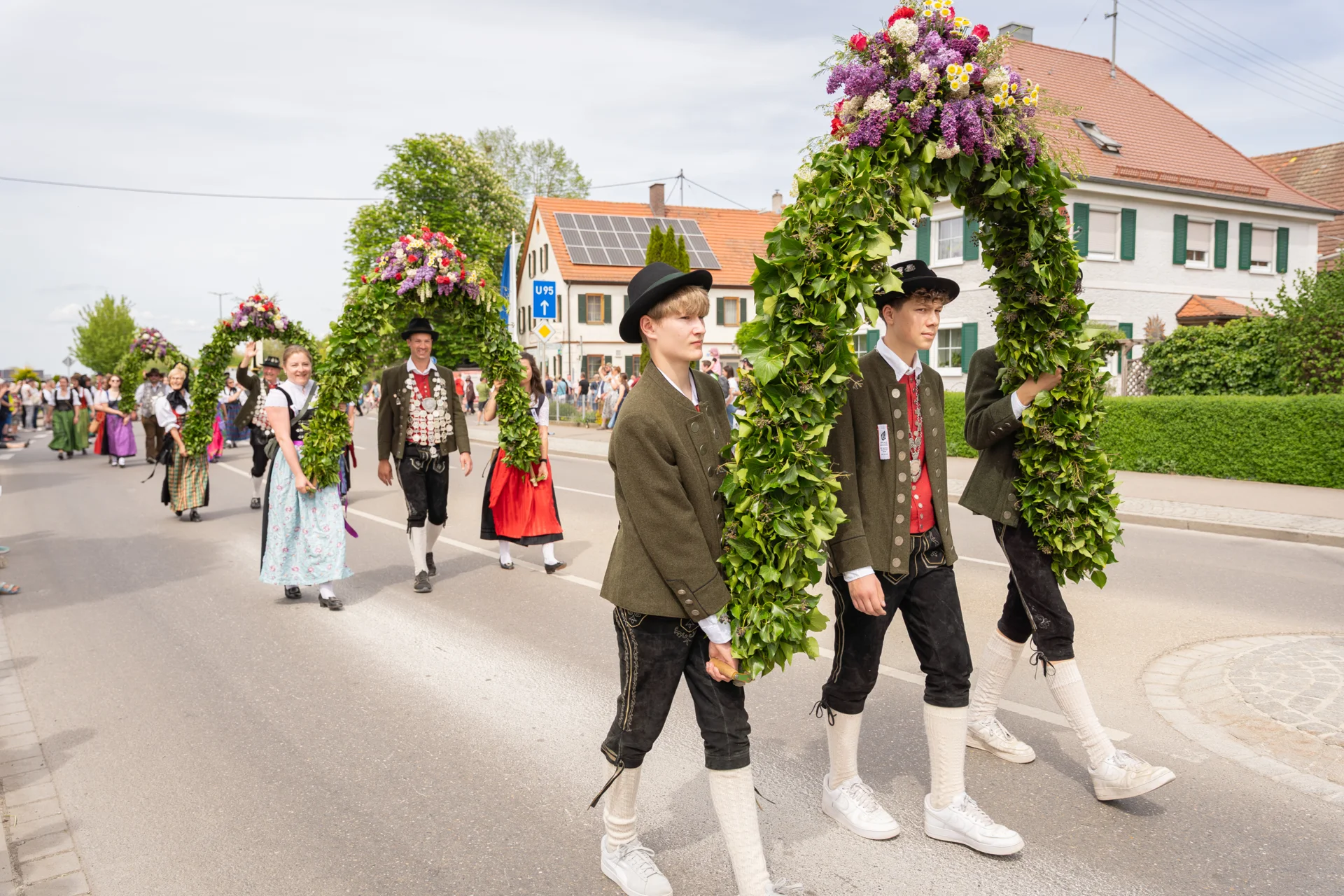 Bild: Festumzug Gannertshofen