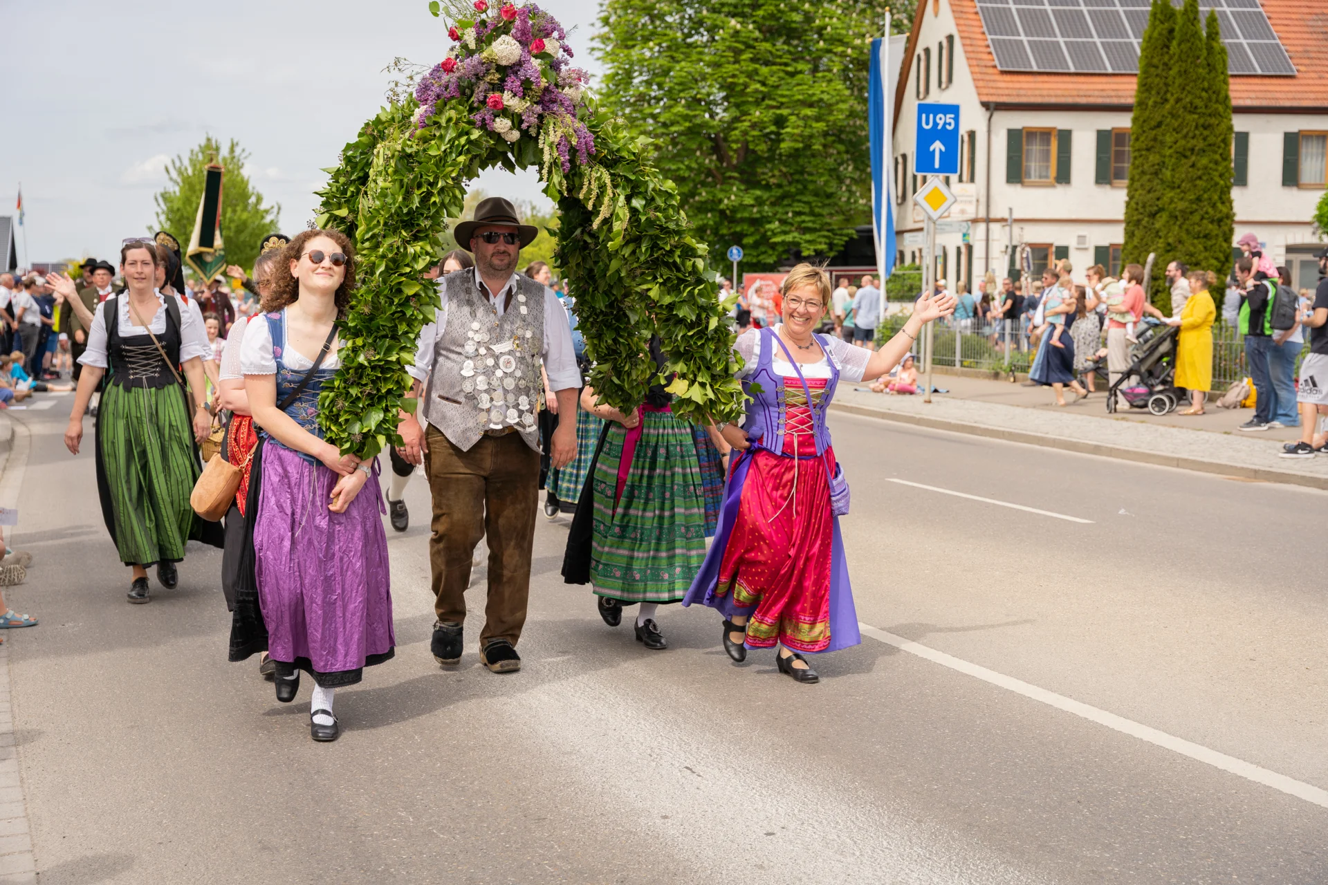 Bild: Festumzug Gannertshofen