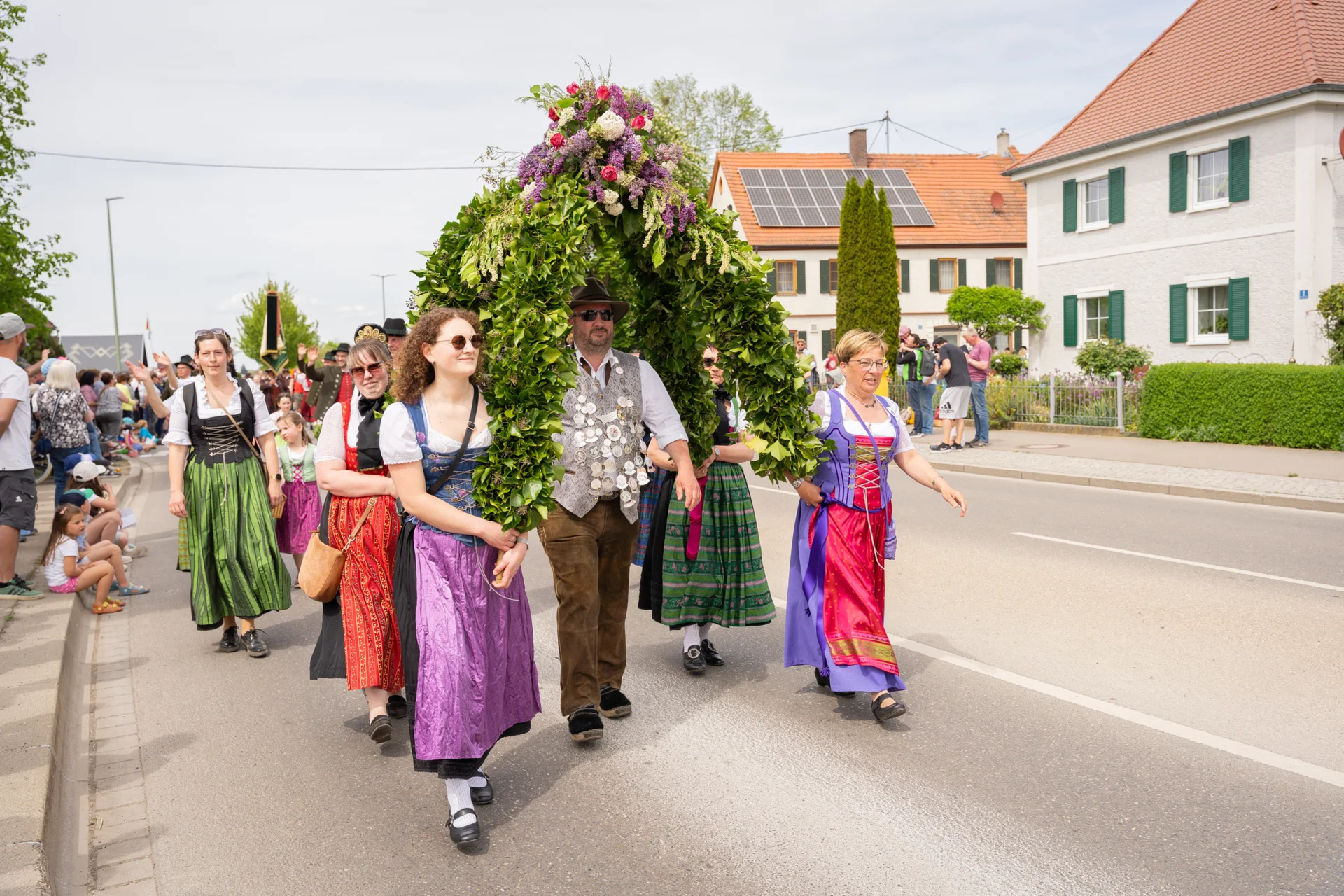 Bild: Festumzug Gannertshofen
